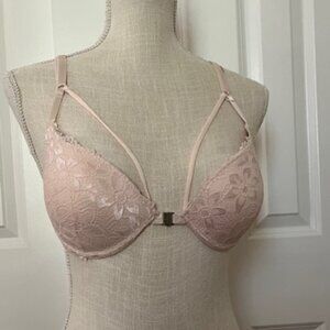 1990's Lace Bra With Unique Strap Detail